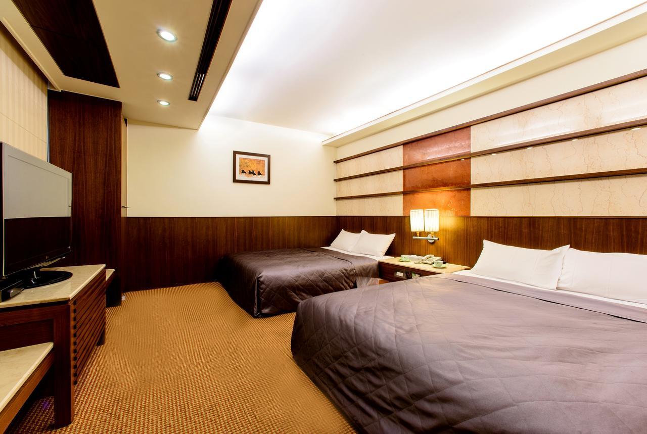 เขา หยวน โฮเต็ล - จงซาน Hotel ไถจง ภายนอก รูปภาพ