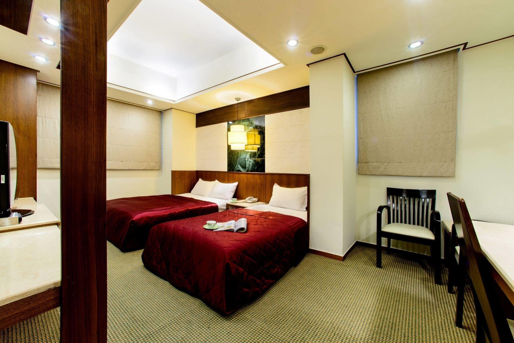 เขา หยวน โฮเต็ล - จงซาน Hotel ไถจง ภายนอก รูปภาพ