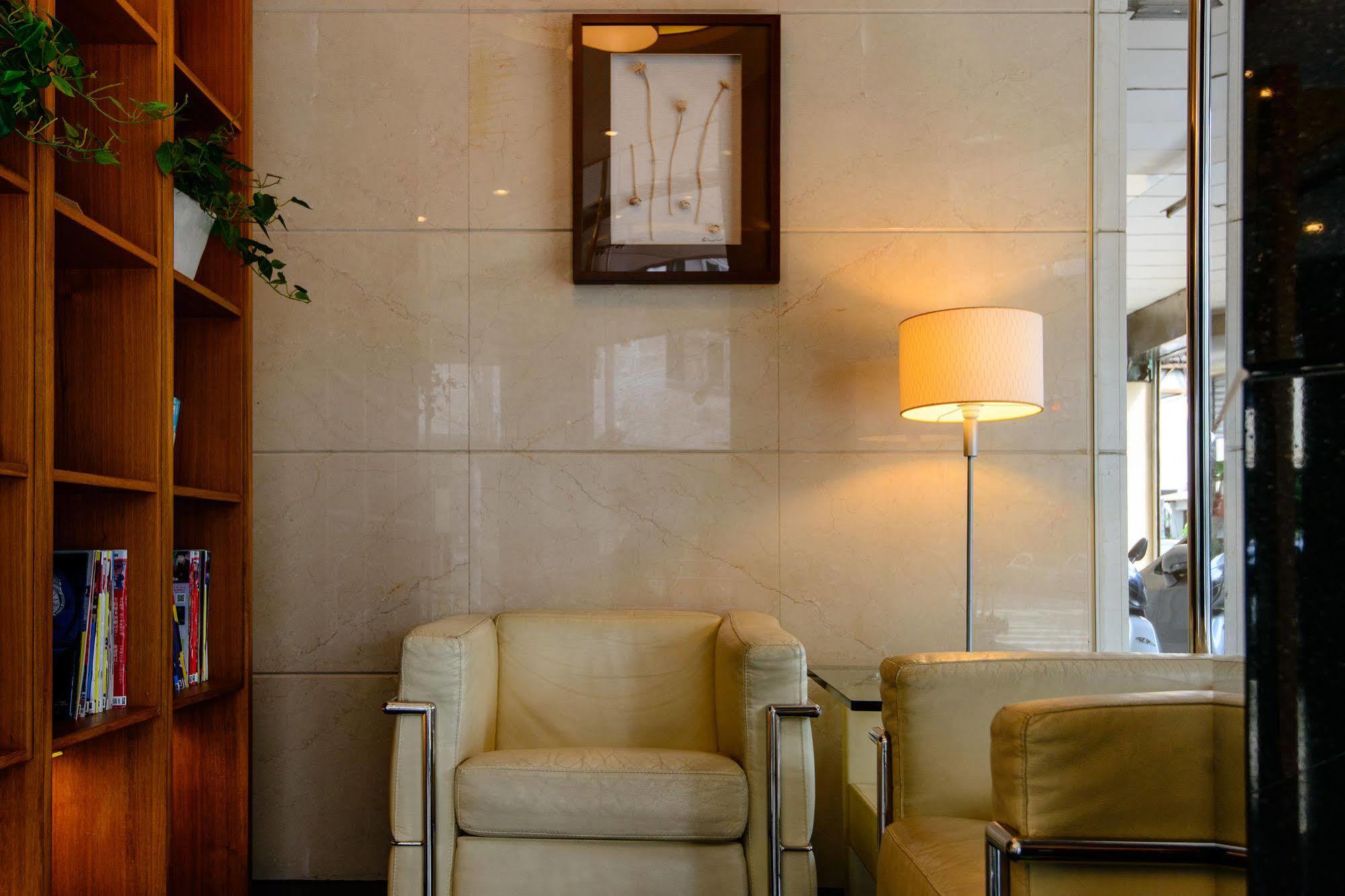 เขา หยวน โฮเต็ล - จงซาน Hotel ไถจง ภายนอก รูปภาพ