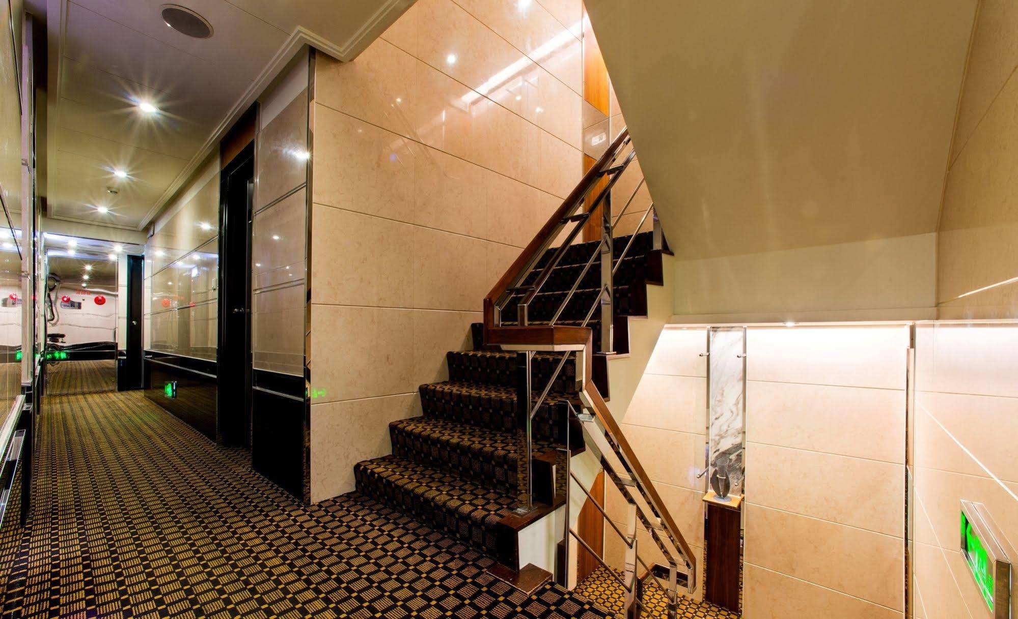 เขา หยวน โฮเต็ล - จงซาน Hotel ไถจง ภายนอก รูปภาพ
