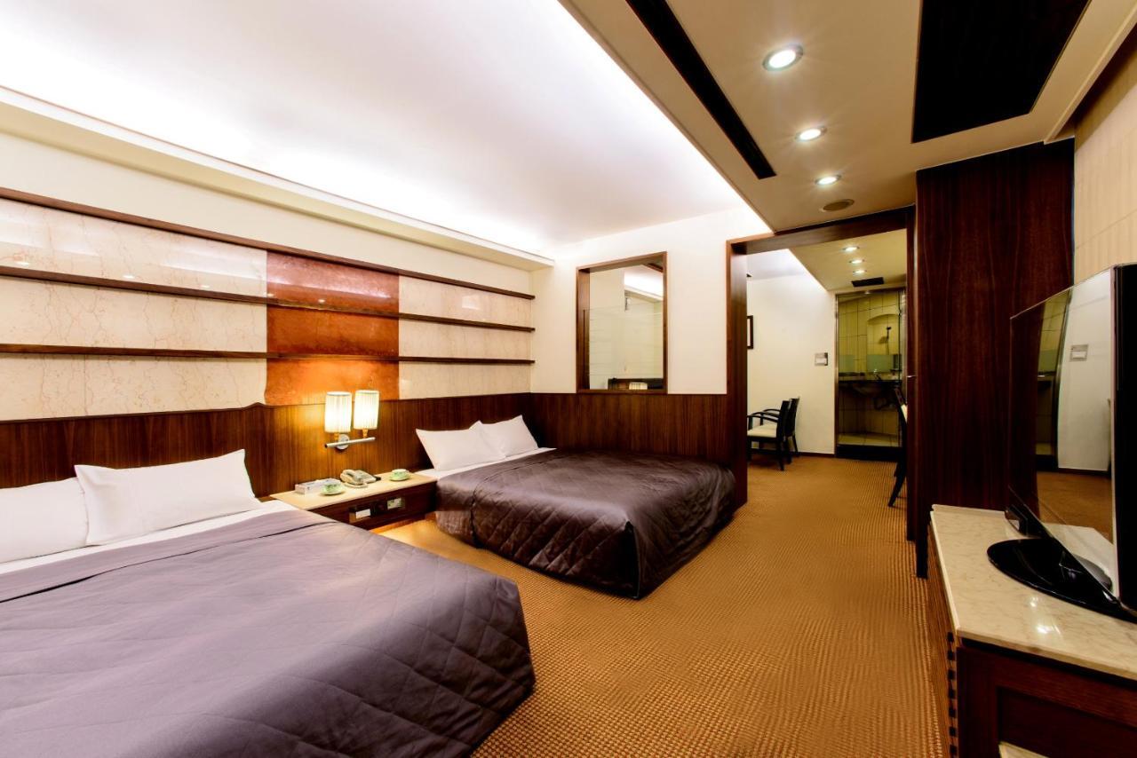 เขา หยวน โฮเต็ล - จงซาน Hotel ไถจง ภายนอก รูปภาพ